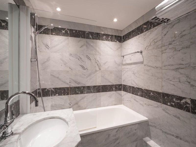 DBC58EE7F5AF47DD4B94BB8E7A314AA1