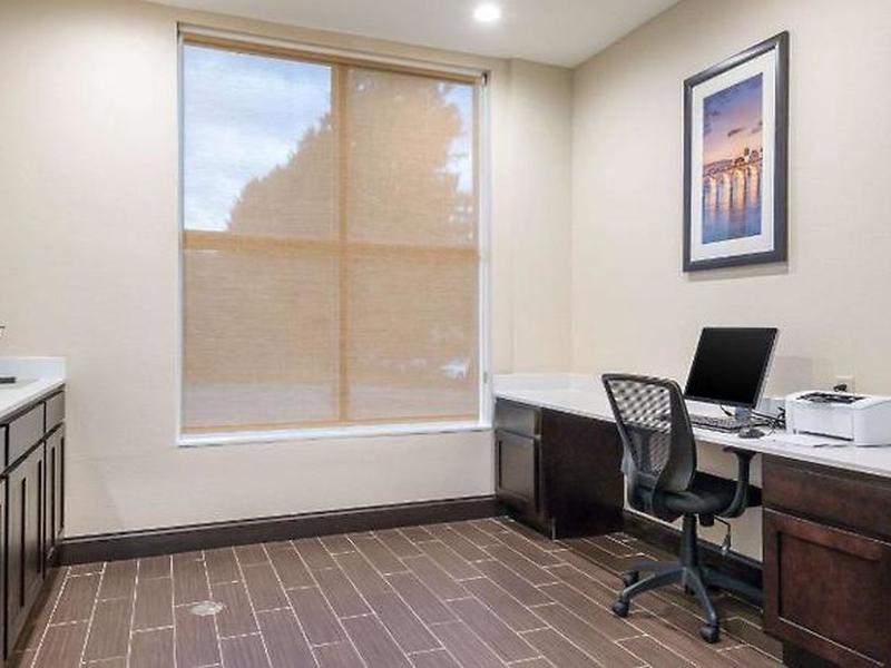 7B36A05FA345A04808B50E7A9884C356