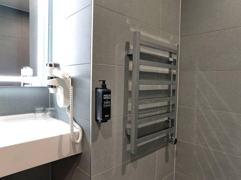 0D9D122D50656FEE5D9CF5B4C67E083A