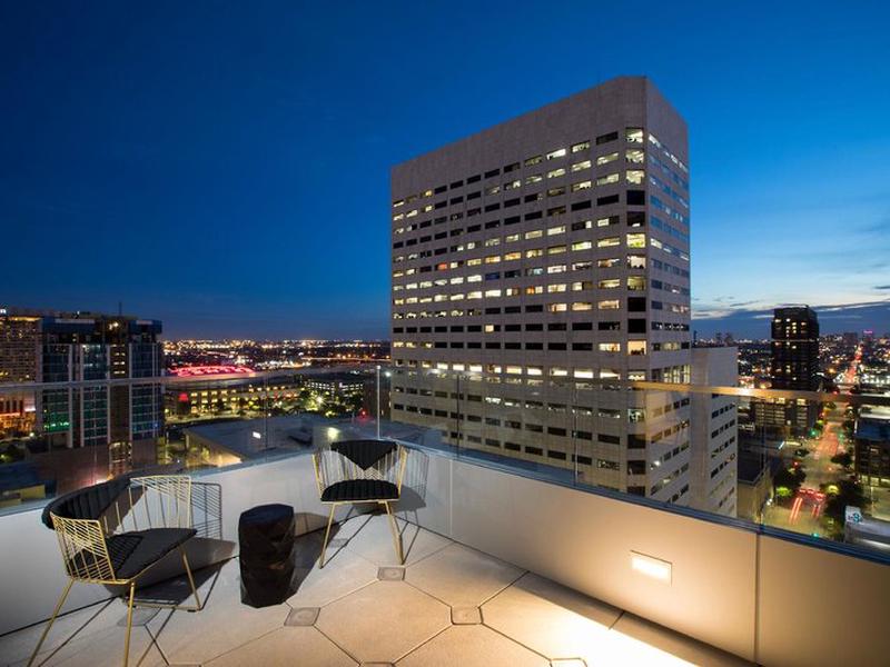 1C8ABCCCD49240213F11E01977F0F3D0