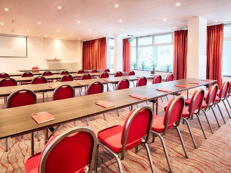 BE3144A99E56F9CB5F46B1F492566390