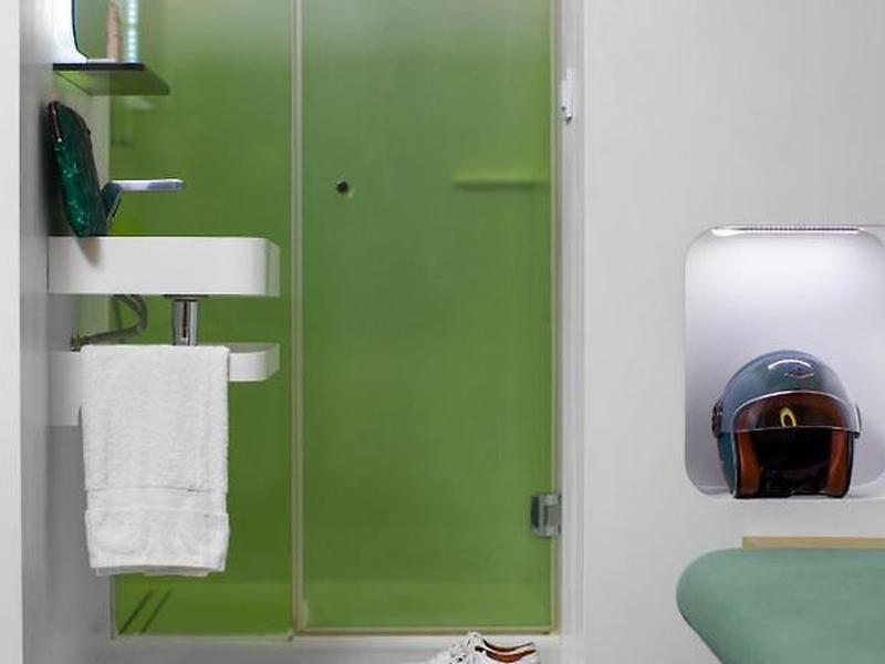 E56847934E2ADF598FEABCF9A1B7A05F