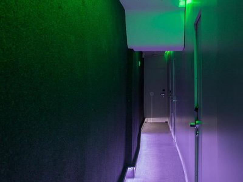 2518A2FF32E610B85F7A9D40011FEB74