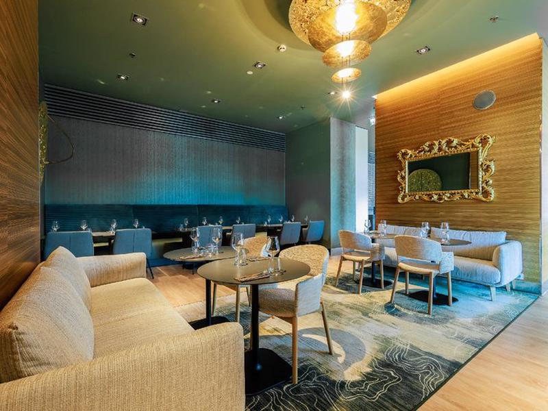 FDF349B3D9D6A30F5CE9A771CAC00093