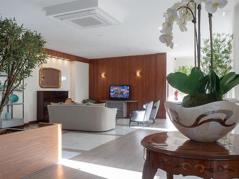 98BBB20206DC893E35645DE6D9A52744