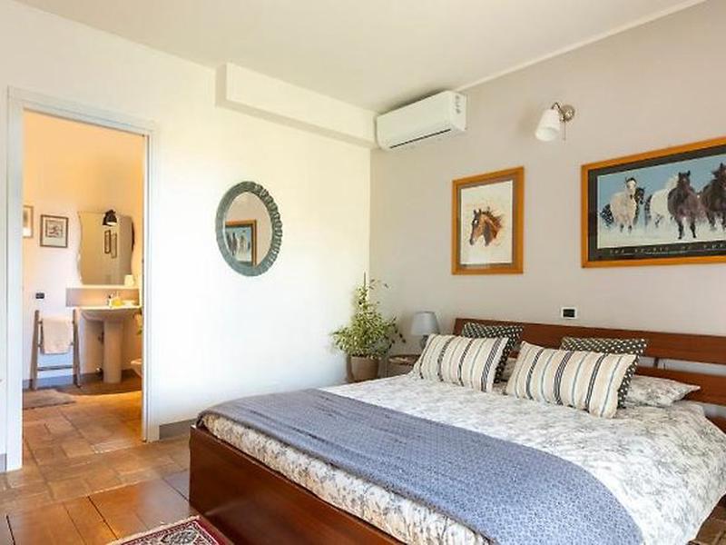 EA390273F1617D0FAA357E52564452EA