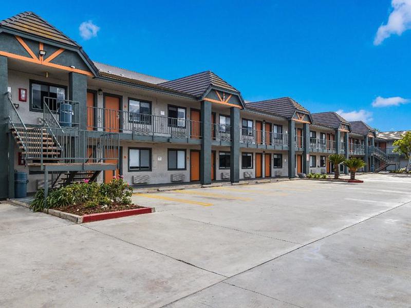 7BBCA7A8BC3EA18D6B0370EB48F223D6