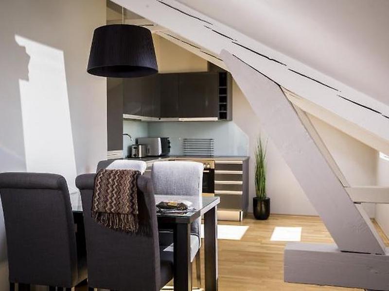 C27EE80AC9FE68E47D9002F814F6408C