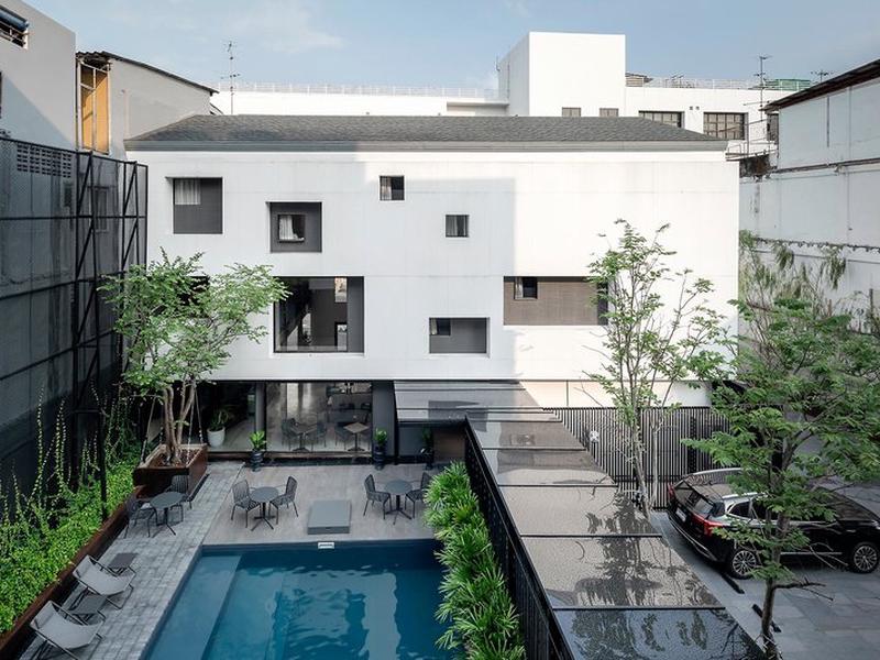 4BEB6EE1B492CA2E94CF191FA5CCBA90