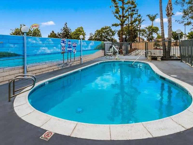 84235209DF3D55A4175FD6BDC0FE9B2B