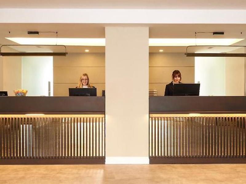 6745FB9C90F283DE79D27564AB0A3806