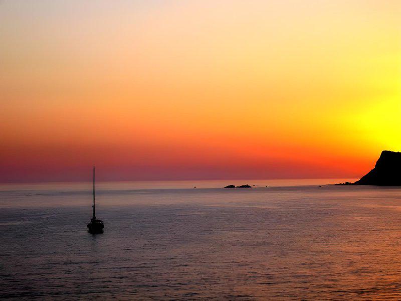 9F647B0BE75F32B0ADDEFA0C660818D4