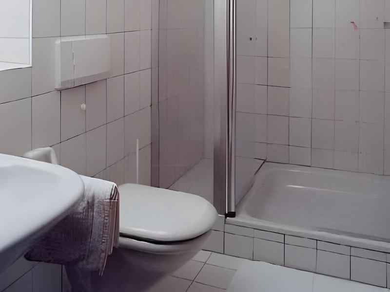 E1AFD95E06C2461FD87C78C41524F69D