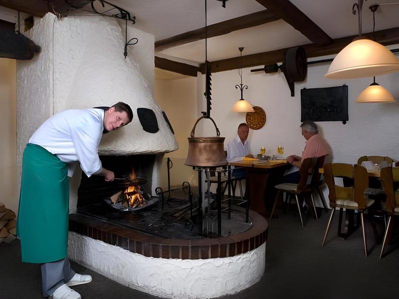 091F2F6AFCC44E93F87CE853F7065292