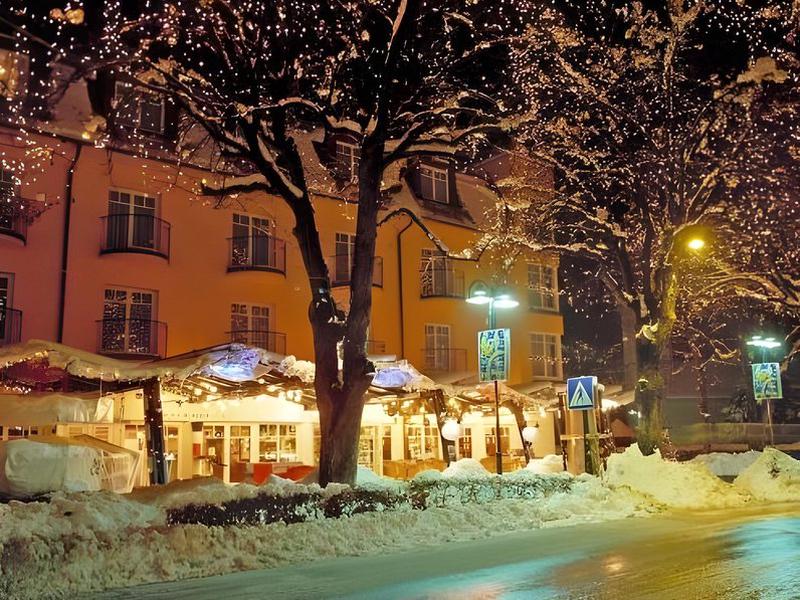 212EB0AAF541B4B1710F1CA327DFCD9C