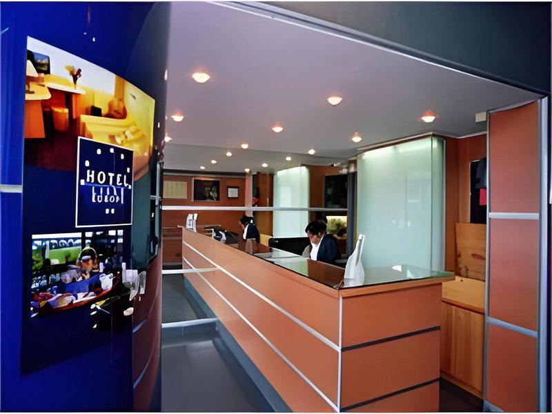 6C9E3DCBC014C3276E3584A86E89106D