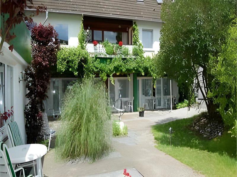 4E103D00BE4B0B8A8EC35C4B1B08AE56