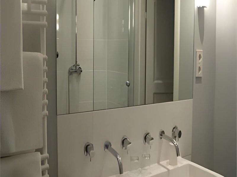 45E958F9E9D8679297059F3BC597AABC