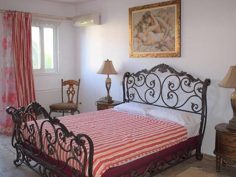 818FB4D376A4FEED1155FD9A9FE2A6B9