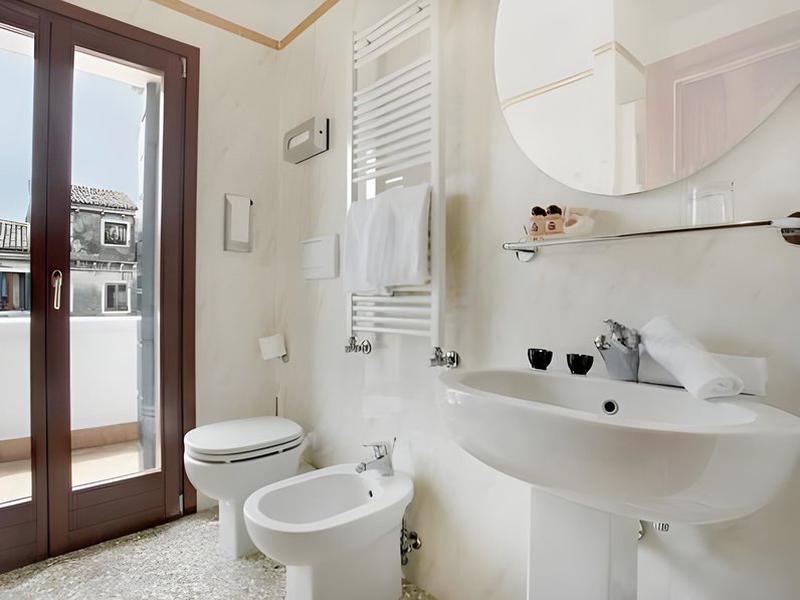 F74B3D7F9E531DAFD319414401FC7144