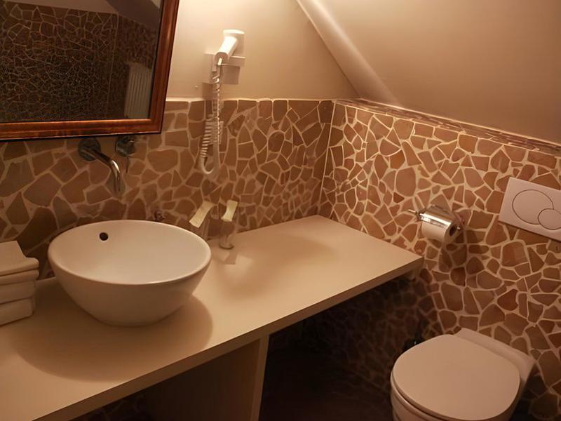 A4361B675863C6774D25D159500A60F7