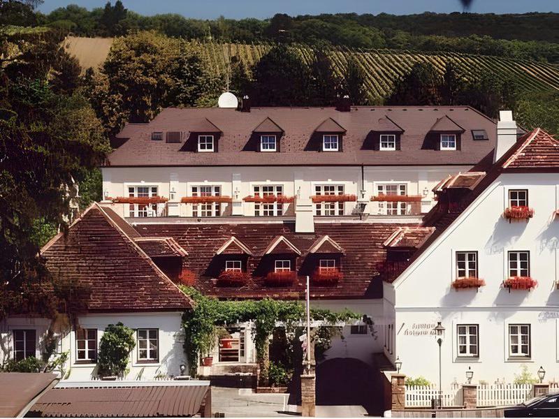 56B6BE9C14AC5B588F8A7F60F26DC31D