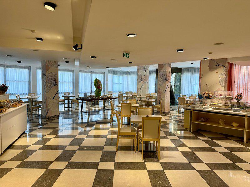 F57AD74B7F927C322ADB719D4ED0F90E