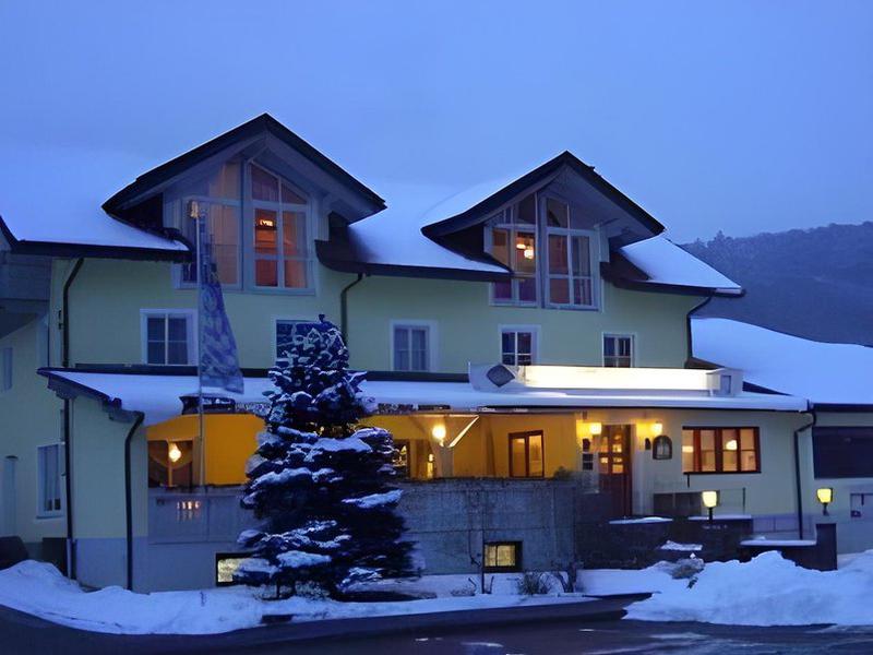 7F2367B65CB91C7041999F88A53142FA