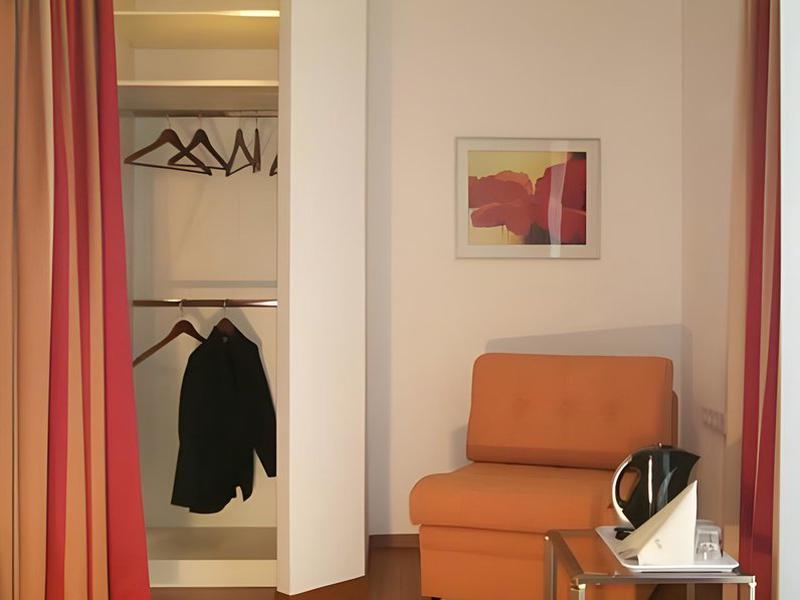 F7B3BC7580FF59C67AE7FE48FF9D7DFD