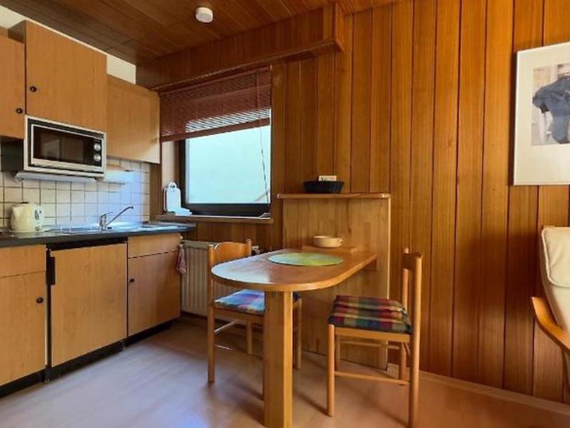 5080BF46A4F5C872E8206D5D06D20B7C