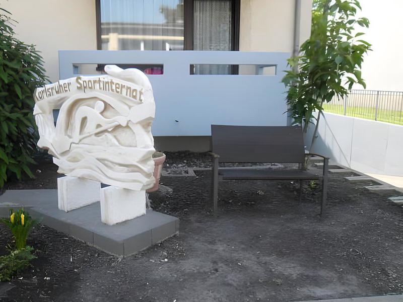 9C0F001293D3BB4C9D0073EDA1E85BE6