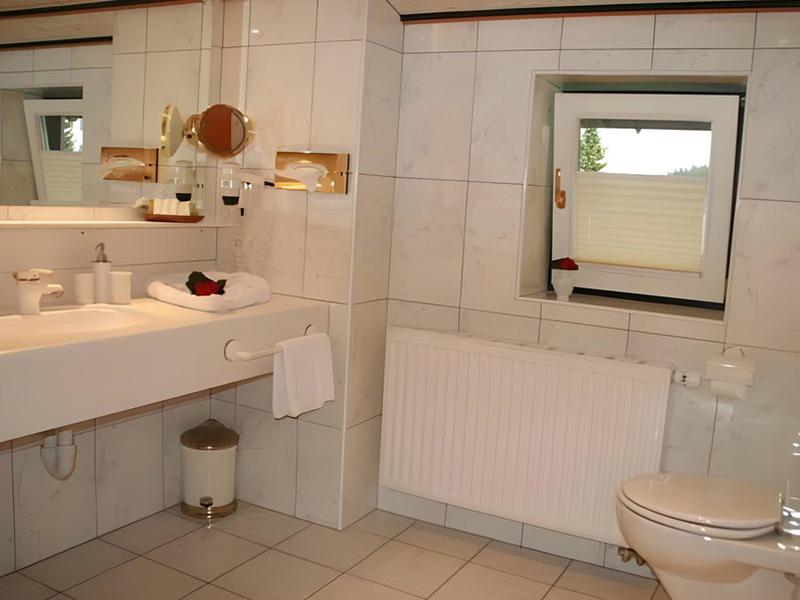 F765140209A73B7286B130A7A0E95F5A