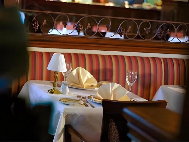 8A5F1C1FA384A9BB9E6E0ACA98A13028