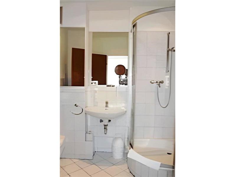 C41382720FAABD4302485C8D6CAF5083