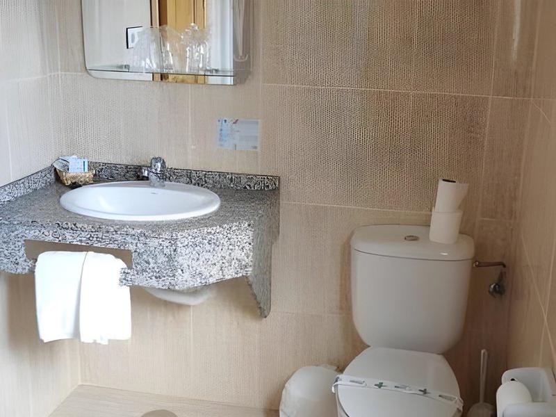 939ED46130713FCB4E0C4A0AF6B228C4