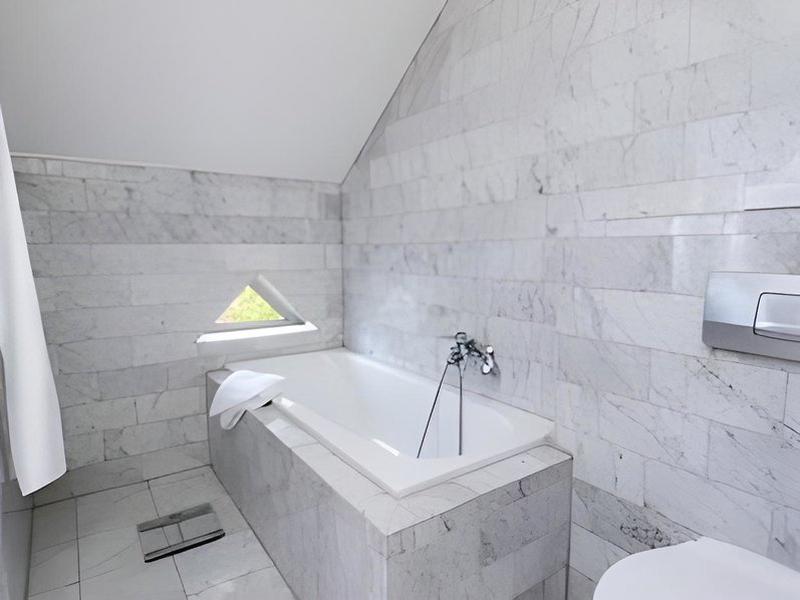 018DB38791C98E0432102F42A6BCAD16