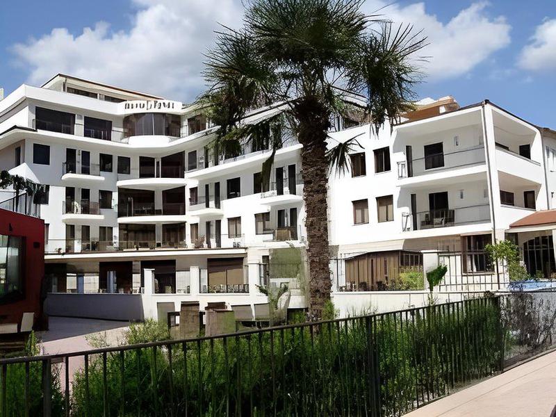 E81FFE66EF445BC0E7C8DF2D135FABE9