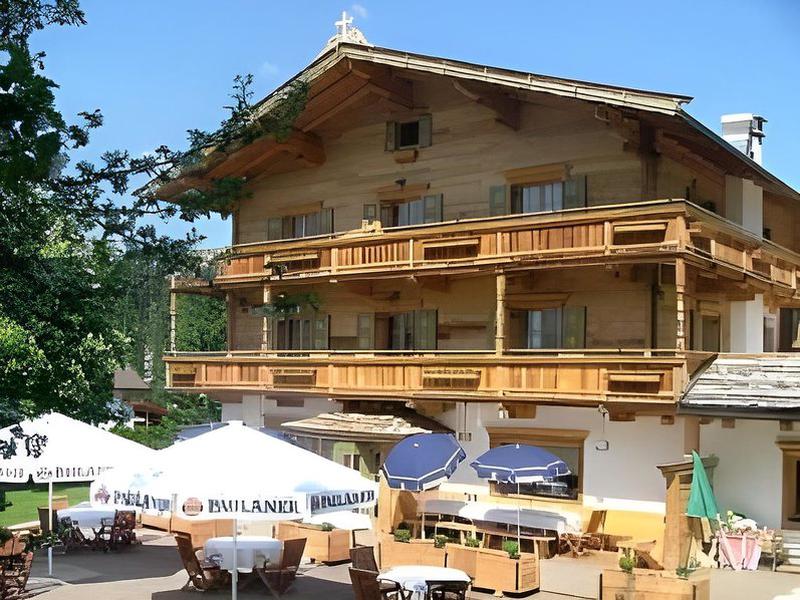 ADA997B2E06336ABF3216A0C8F7C9ABD