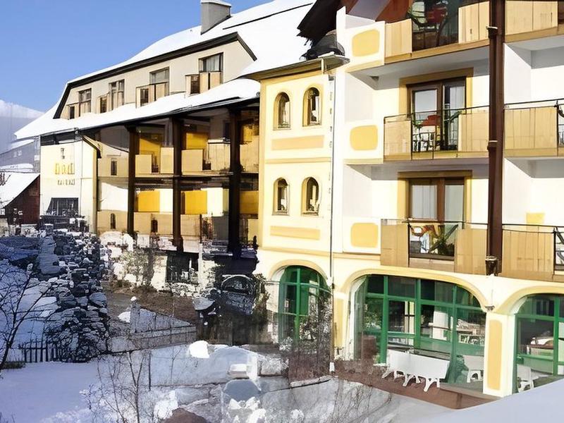 8A2DE8FF2771C87E4B625586154E5424