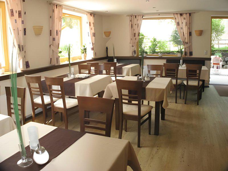 A276A35B4EC756908F6A273825A3697D