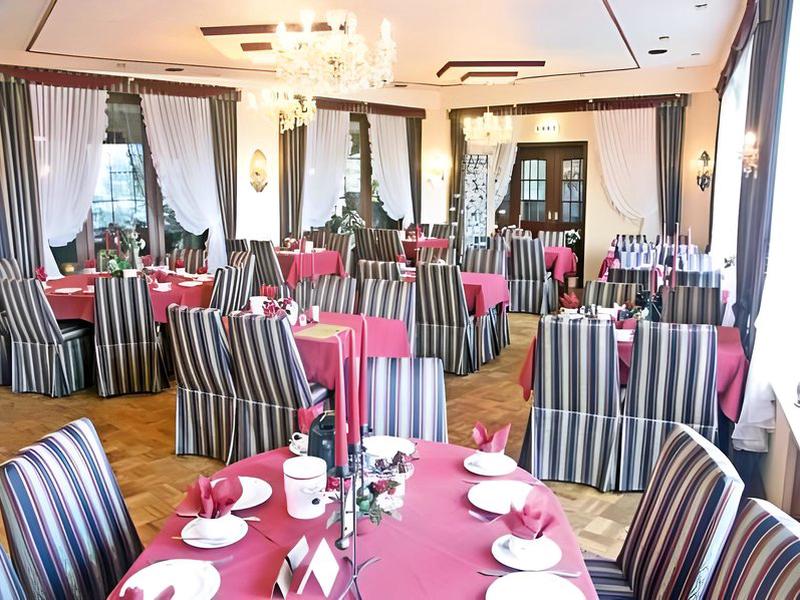 7C6E0ECBEBDB8A2E07690E590CC82B16