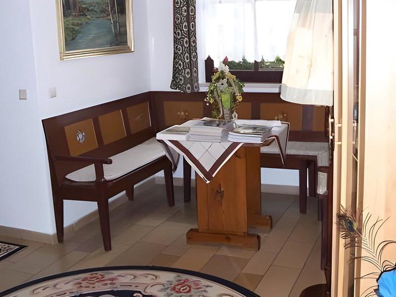 CB10131711F2217F02B47CF3B94D3C85