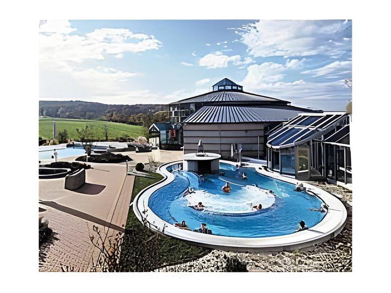 0749C2FE9C7D29C4E49ED9D3594E408F