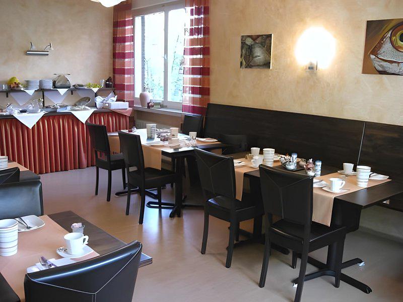 55CE64B226EA6D80BE584CEF32516B35