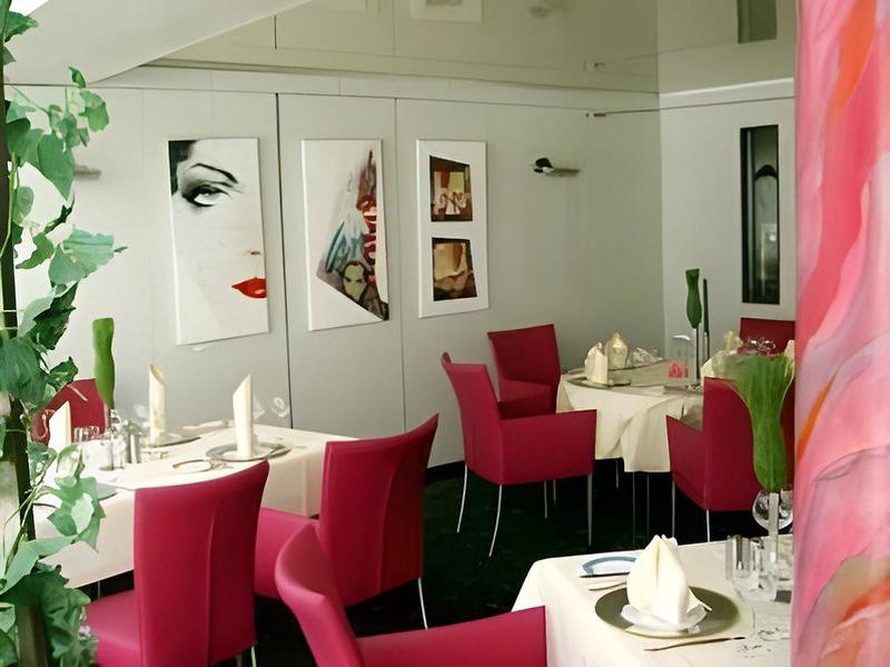 B5E92BBFF28BF7B413EE8BBD27D523E8