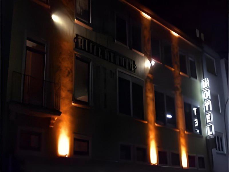 40FCE4994D5CBDA5AF479806BF083C18