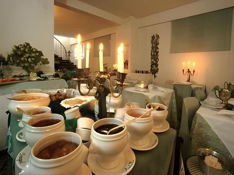 91EC422652C7419E83D76563EDF49E18