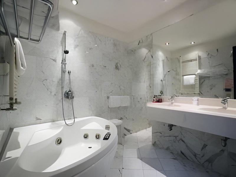 3B6F43F4F48C176E7ED87D690924CEF0