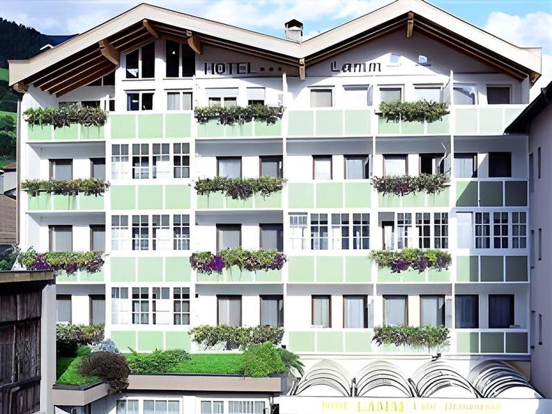 D135CB258322B4C47F07A4EEDFD689EA