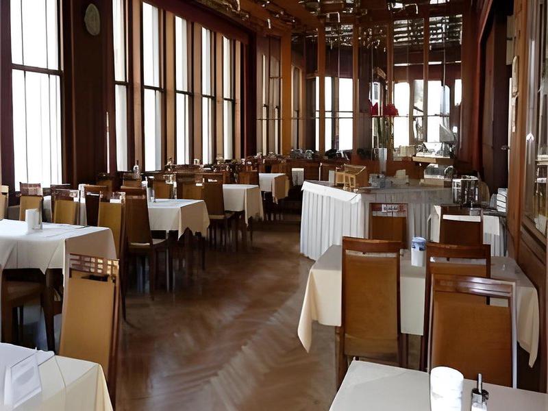 6A38078BE395D68B7BB5B2BC61096CB8